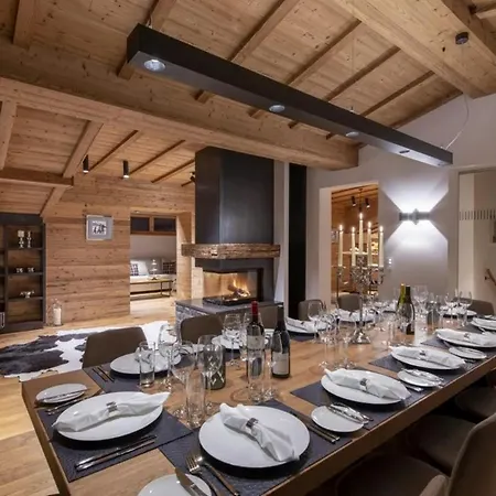 Cozy Penthouse With 6bdr For Your Holiday- If You Want To Book, Please Contact On Wh-ats-app - 0034-605-434-371 !!!! Lech am Arlberg