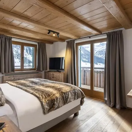 Apartamento Cozy Penthouse With 6bdr For Your Holiday- If You Want To Book, Please Contact On Wh-ats-app - 0034-605-434-371 !!!!