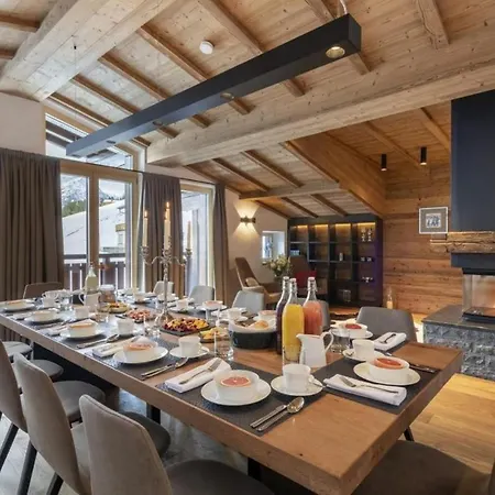 Cozy Penthouse With 6bdr For Your Holiday- If You Want To Book, Please Contact On Wh-ats-app - 0034-605-434-371 !!!! Apartamento *