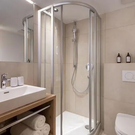 Cozy Penthouse With 6bdr For Your Holiday- If You Want To Book, Please Contact On Wh-ats-app - 0034-605-434-371 !!!! *